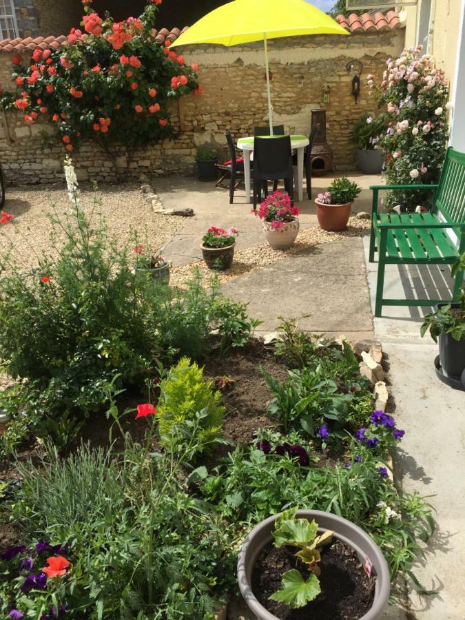 Arcay  La Little School Chambres D'Hotes A Arcay מראה חיצוני תמונה